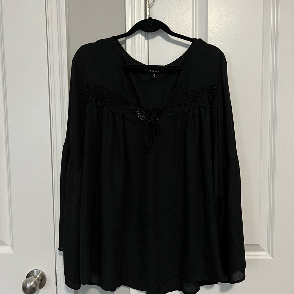 Black lace top